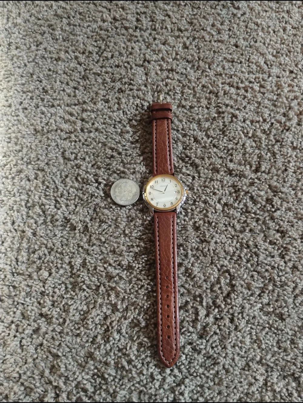 Vintage Seiko Classic Brown Leather Strap Watch with Gold-Tone Bezel